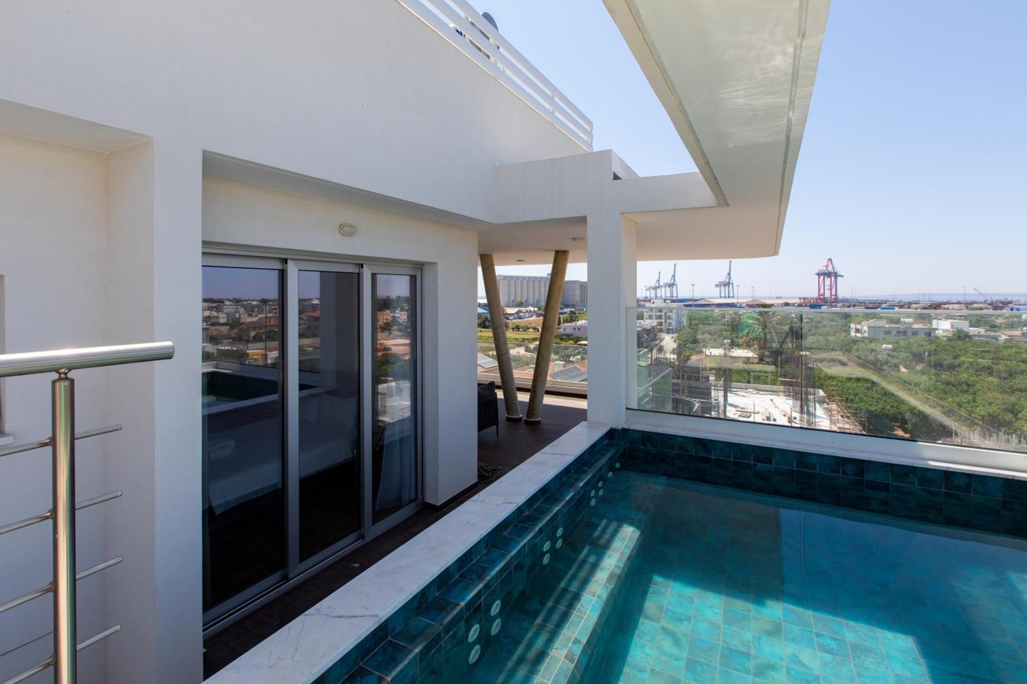 Yamas Urban Living Zakaki Pool Penthouses & Apartments Lemesos Exteriér fotografie