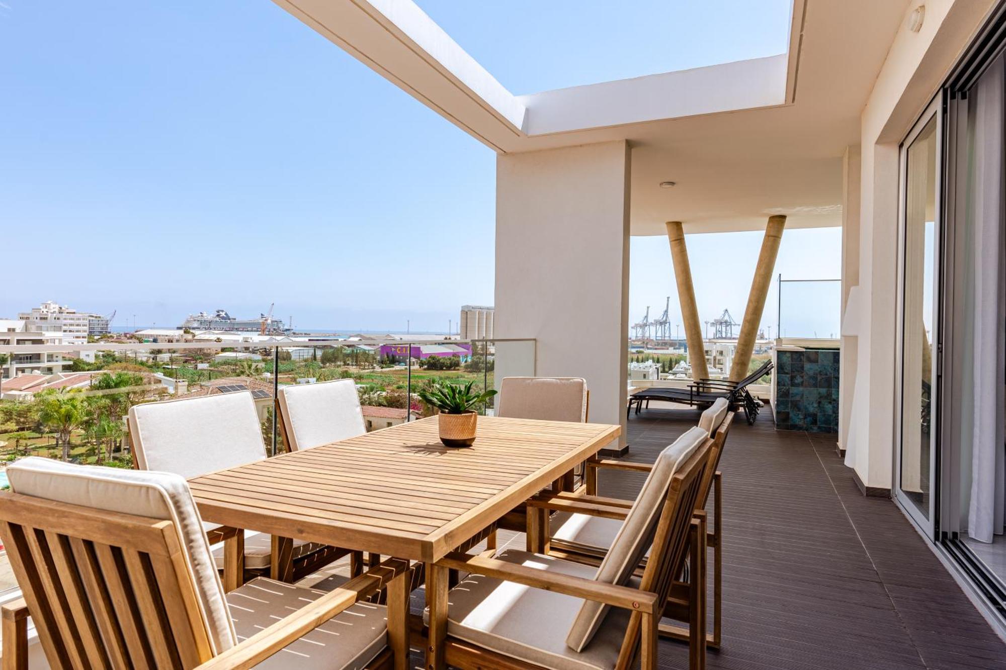 Yamas Urban Living Zakaki Pool Penthouses & Apartments Lemesos Exteriér fotografie